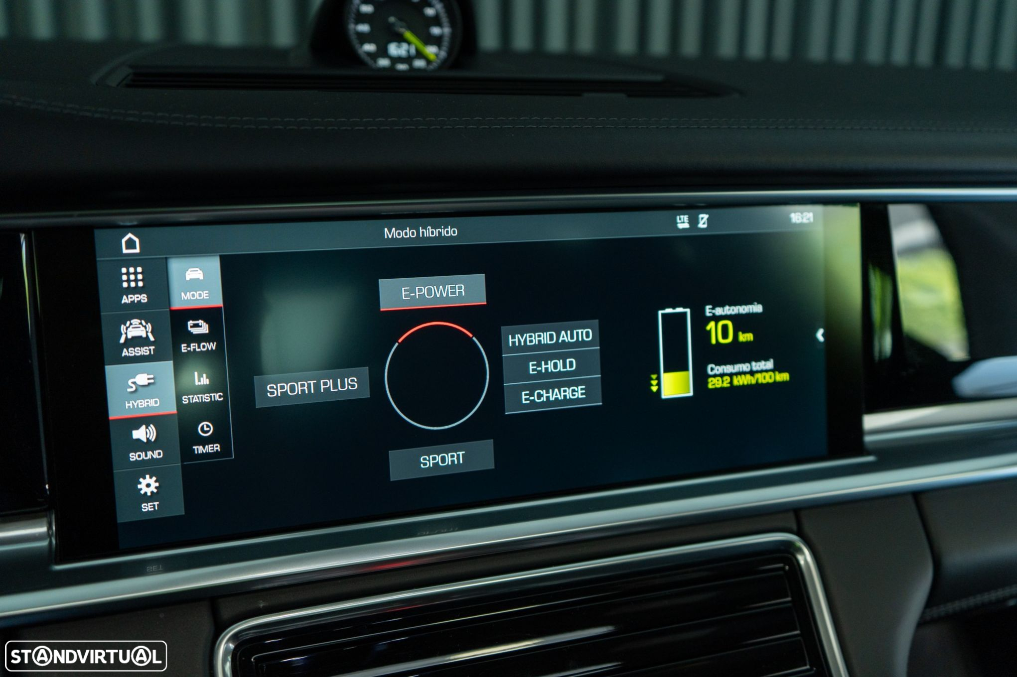 Porsche Panamera 4 E-Hybrid - 15