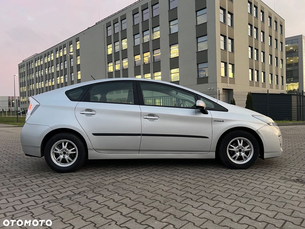 Toyota Prius - 9