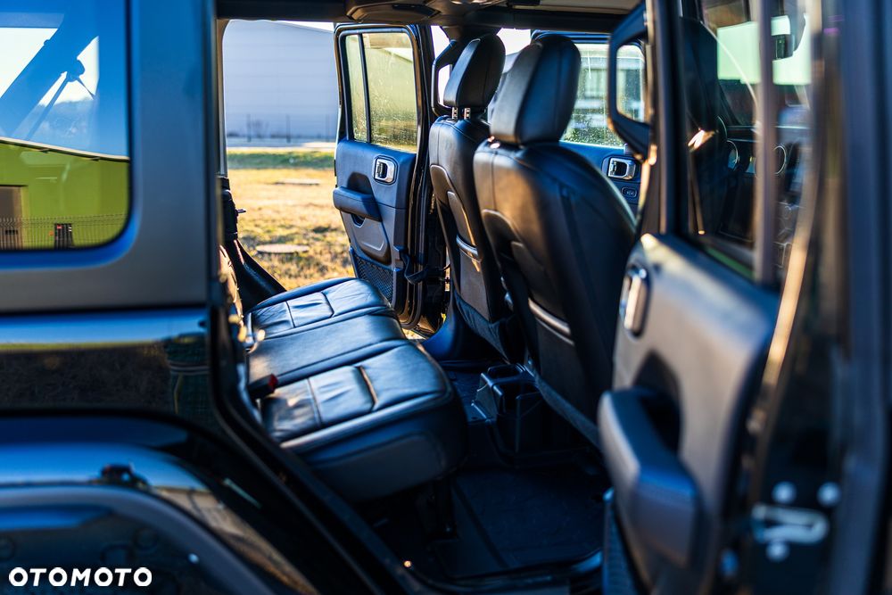 Jeep Wrangler 3.6 Unlim Sahara - 9