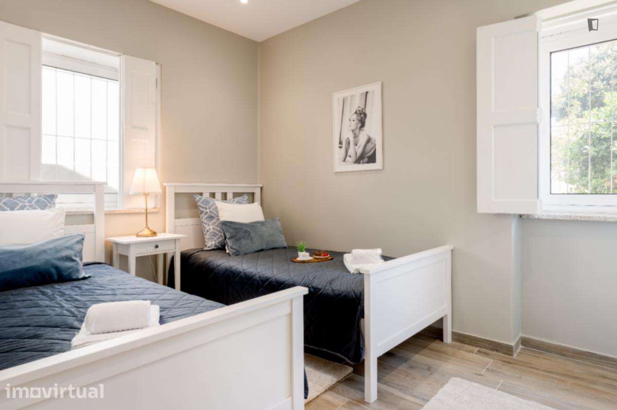 Casa com 3 quartos - localizado em Paranhos Porto - Grande imagem: 4/39
