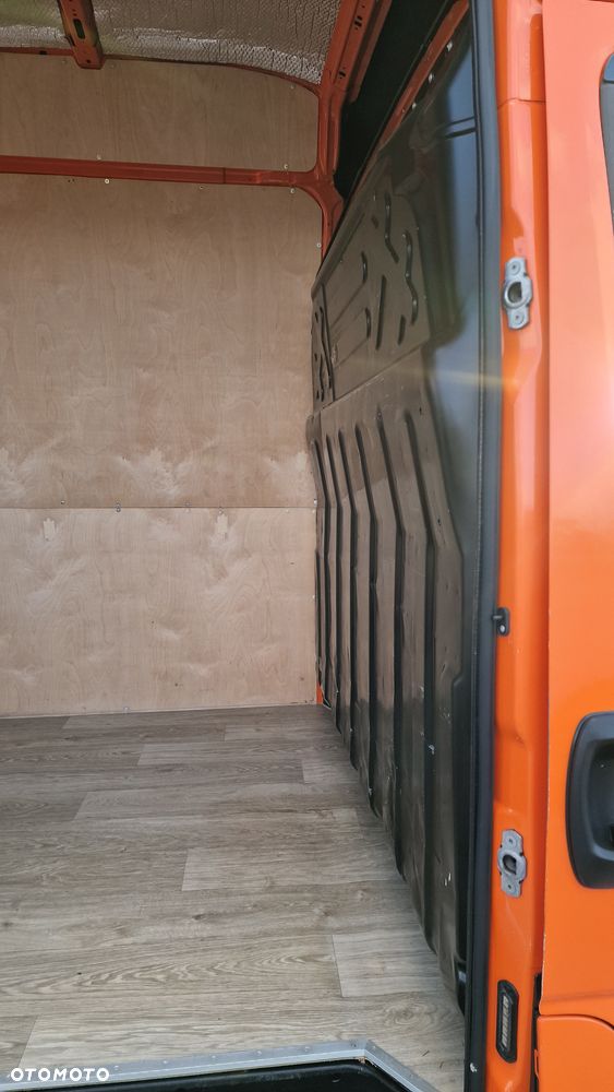 Iveco NA PODUSZCE 72C18◾️70 180◾️50c18◾️FURGON◾️BLASZAK◾️MAX◾️ 7000KG◾️◾️SPRINTER◾️ - 10