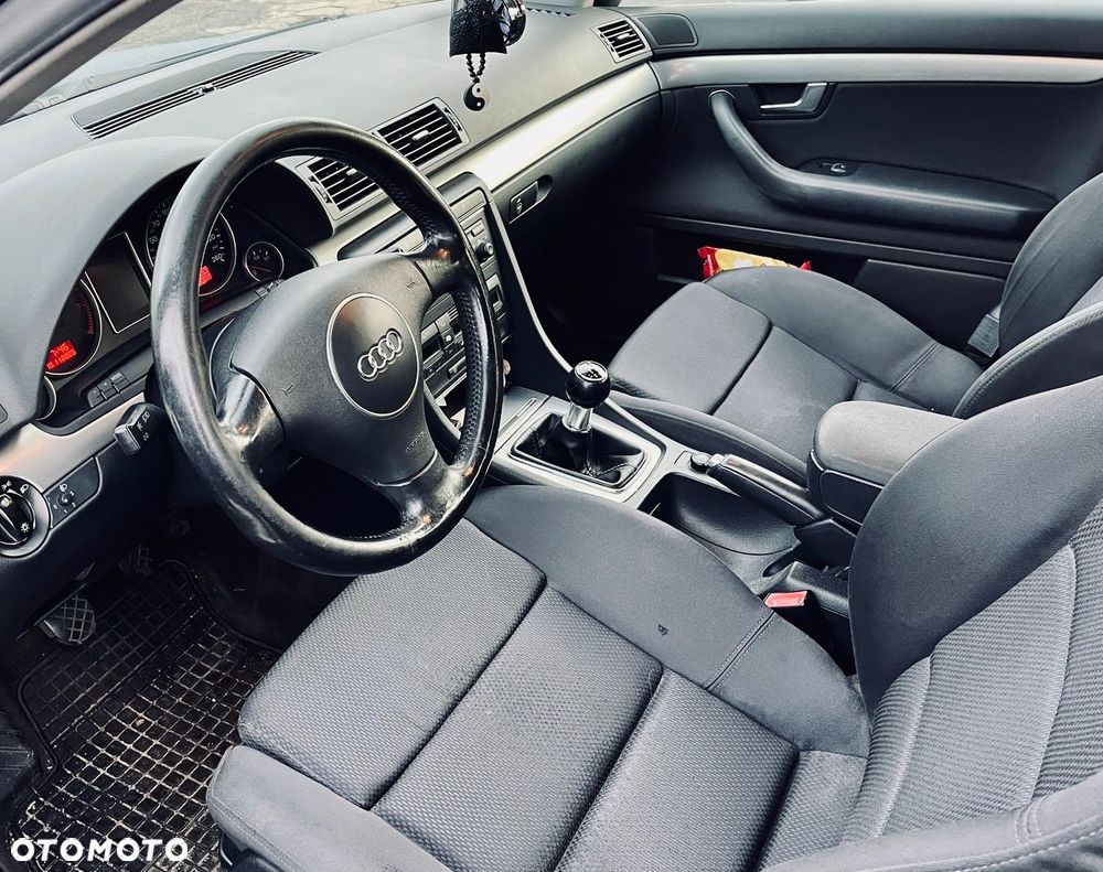 Audi A4 Avant 1.8T - 6