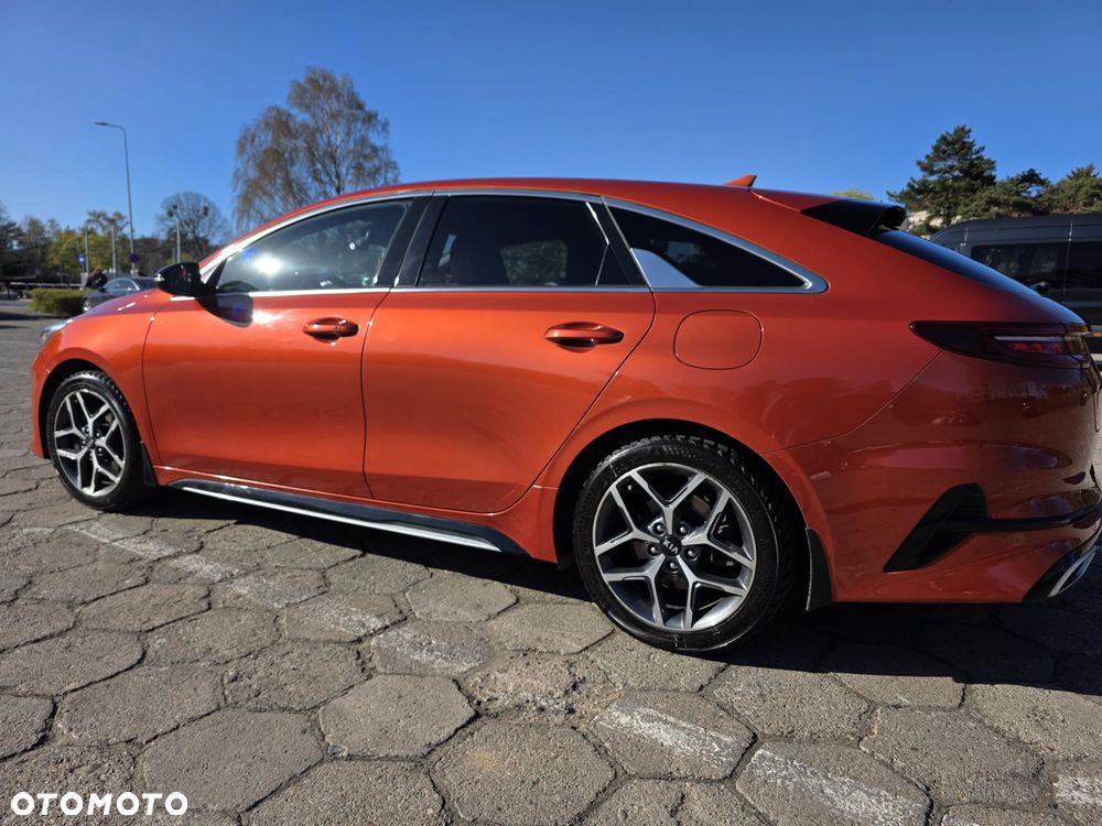 Kia ProCeed - 2