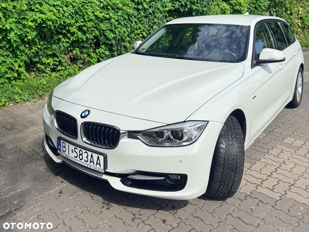BMW Seria 3 320i xDrive - 1