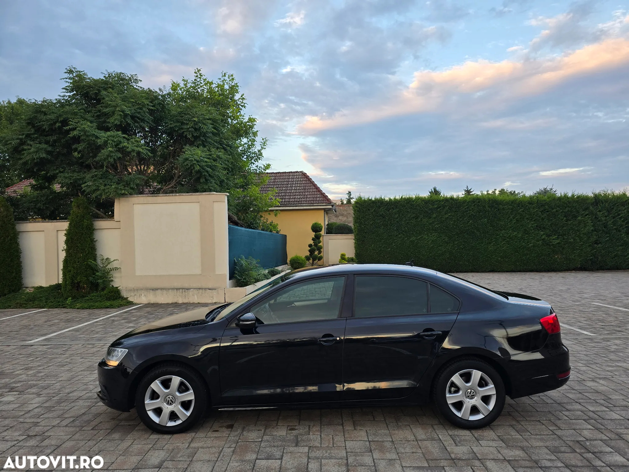 Volkswagen Jetta - 17