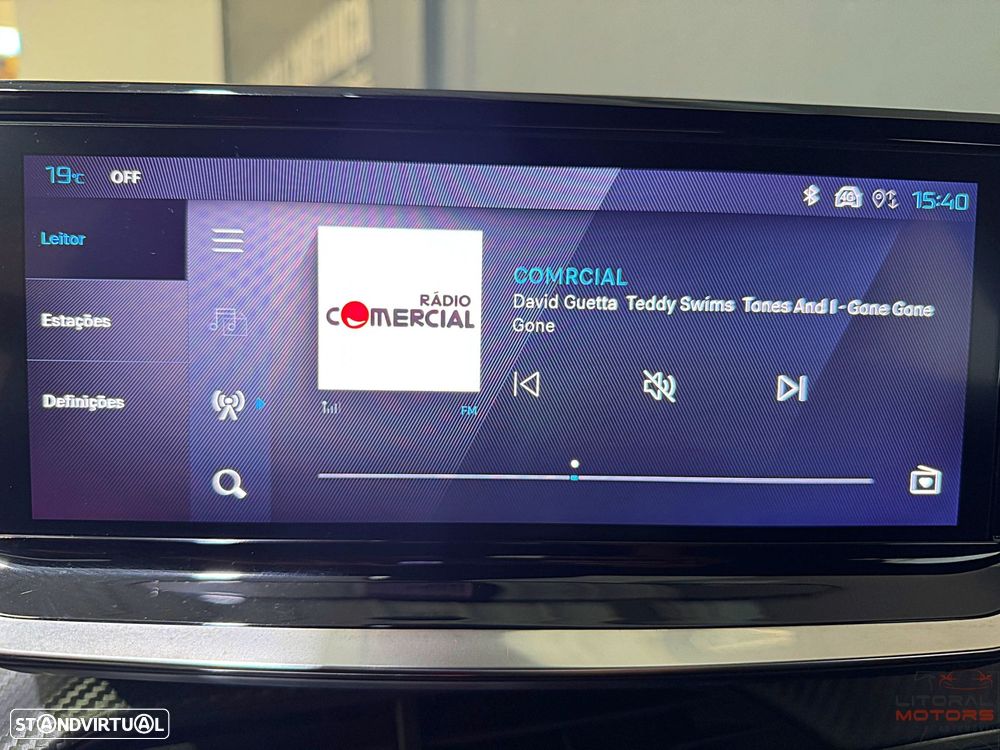 Peugeot 2008 1.2 PureTech Allure Pack - 32