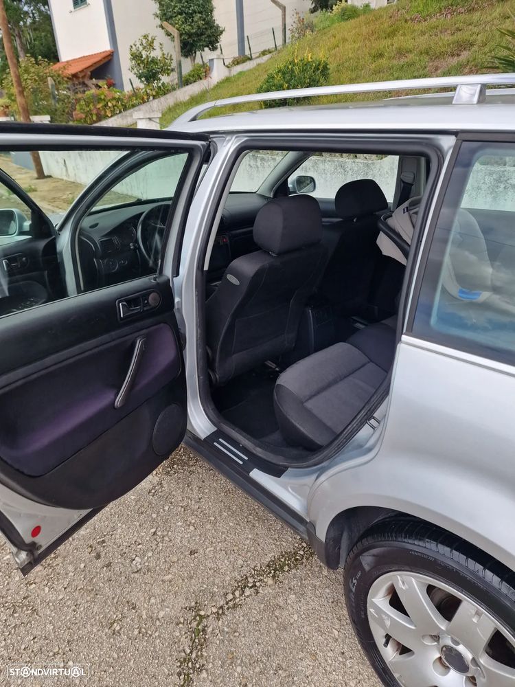 VW Passat 1.9 TDi Confortline 6V - 12