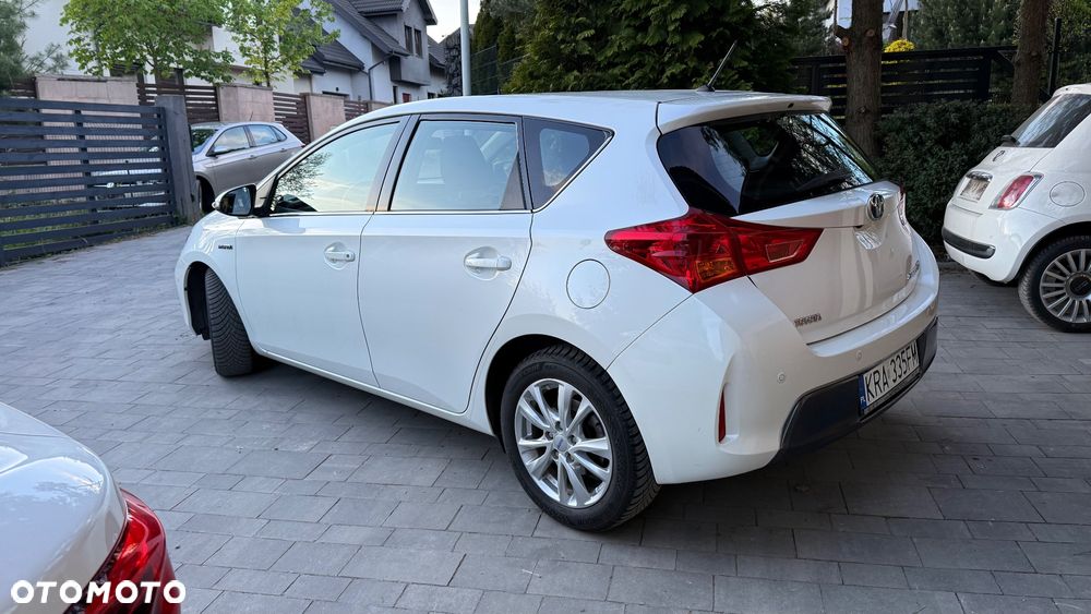 Toyota Auris 1.8 HSD Prestige - 5