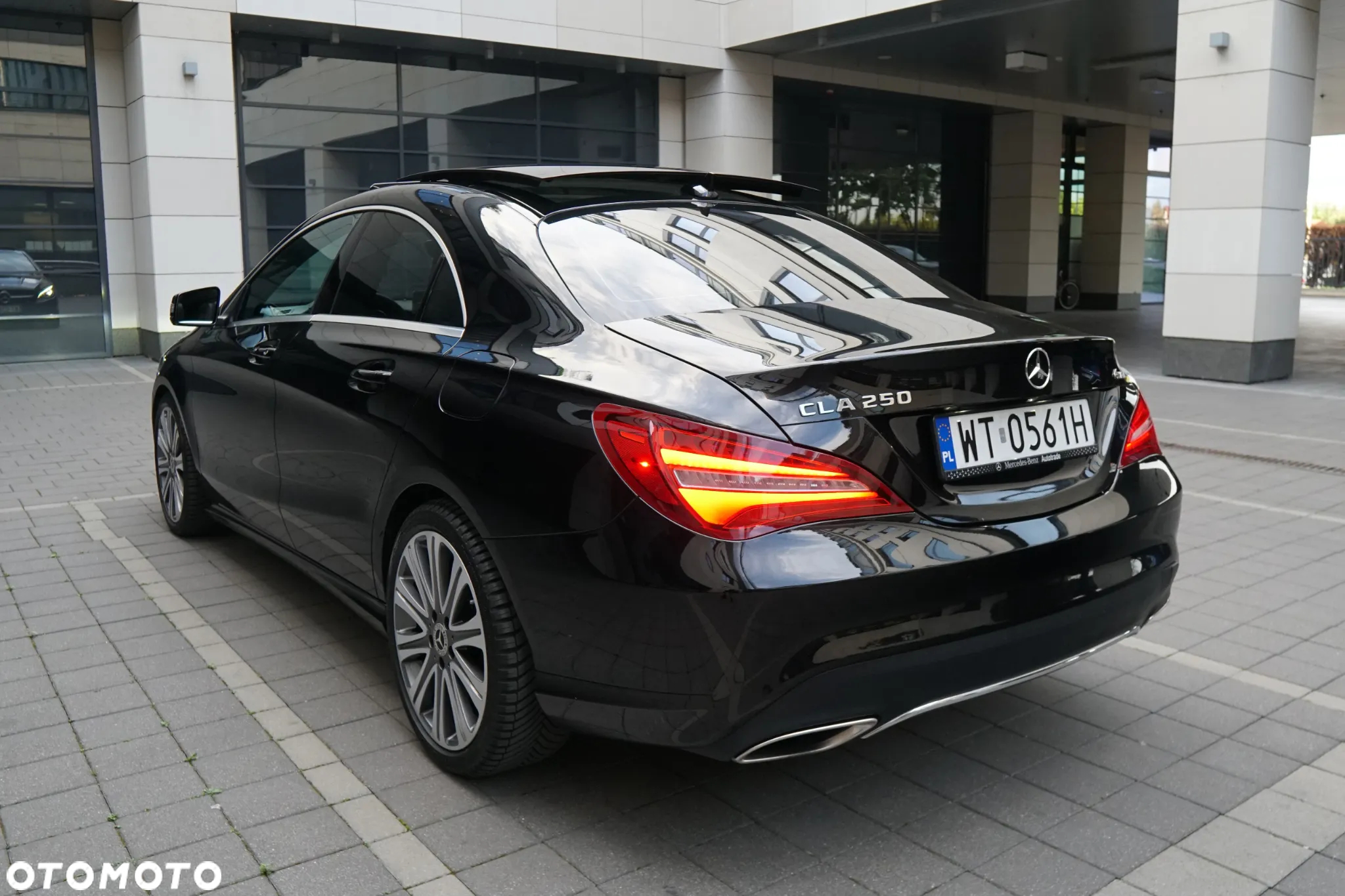Mercedes-Benz CLA 250 4-Matic - 10