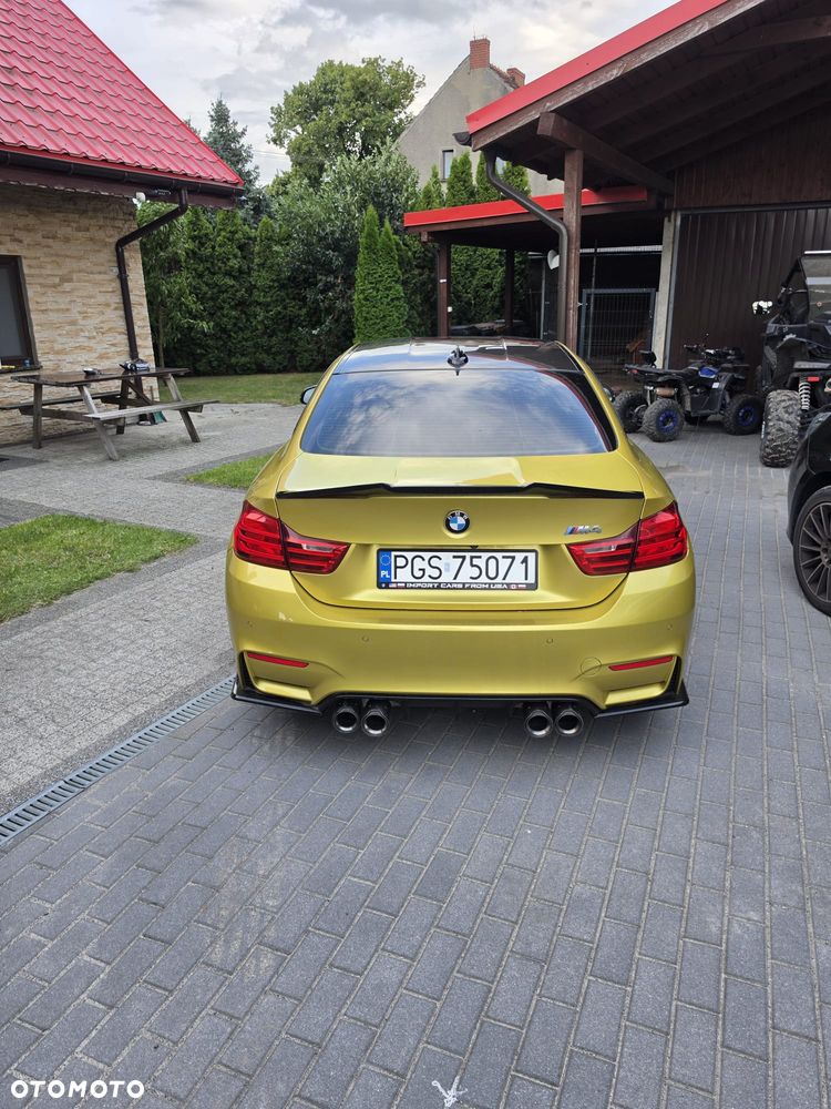 BMW M4 - 4