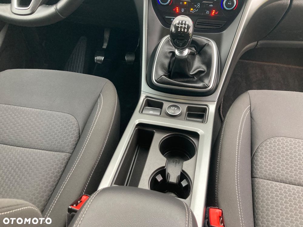 Ford Kuga 2.0 TDCi 4x2 Titanium - 22