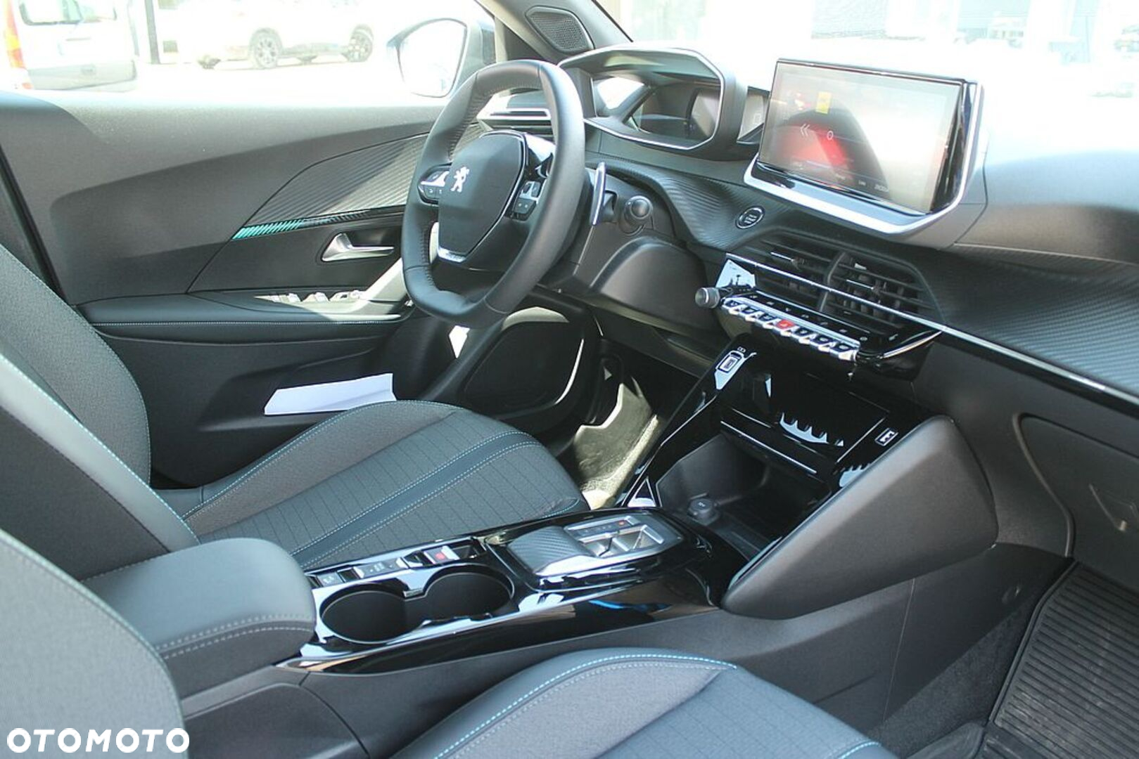 Peugeot 2008 1.2 PureTech Allure Pack S&S EAT8 - 15