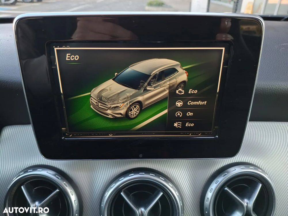 Mercedes-Benz GLA 220 d 4Matic 7G-DCT - 28