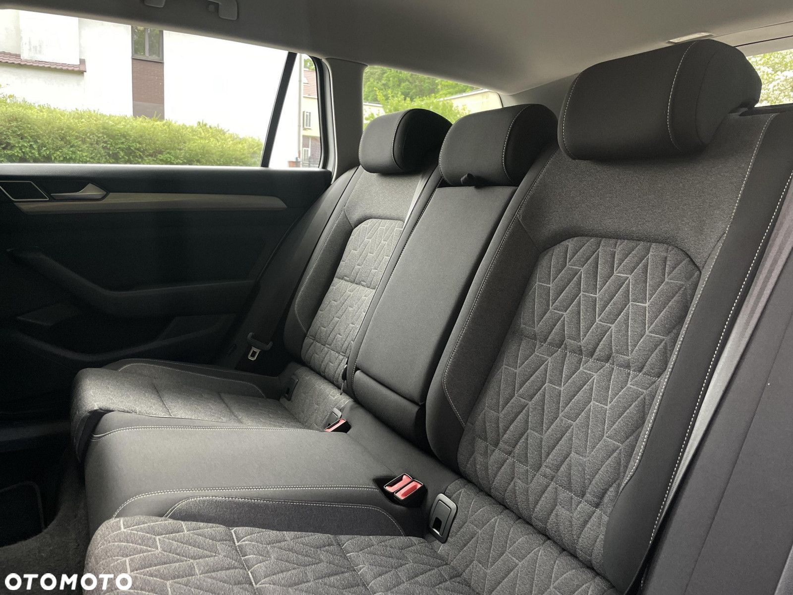 Volkswagen Passat 2.0 TDI EVO Business - 28