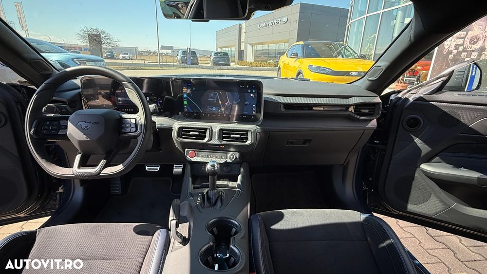 Ford Mustang 5.0 V8 Aut. Dark Horse - 15