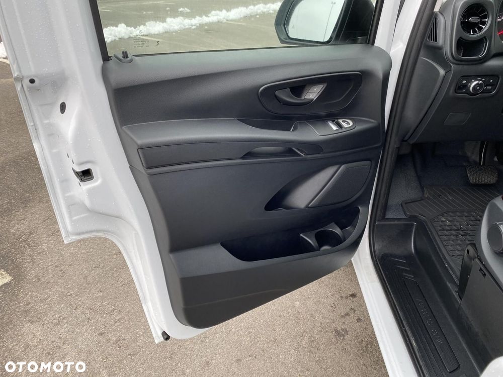 Mercedes-Benz Vito - 11