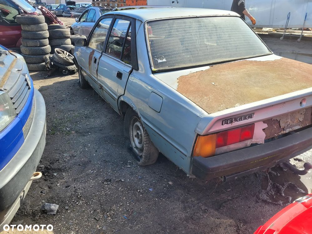 peugeot 505 maska zderzak lampa grill błotnik drzwi zbiornik paliwa szyba lusterko klamka klapa - 4