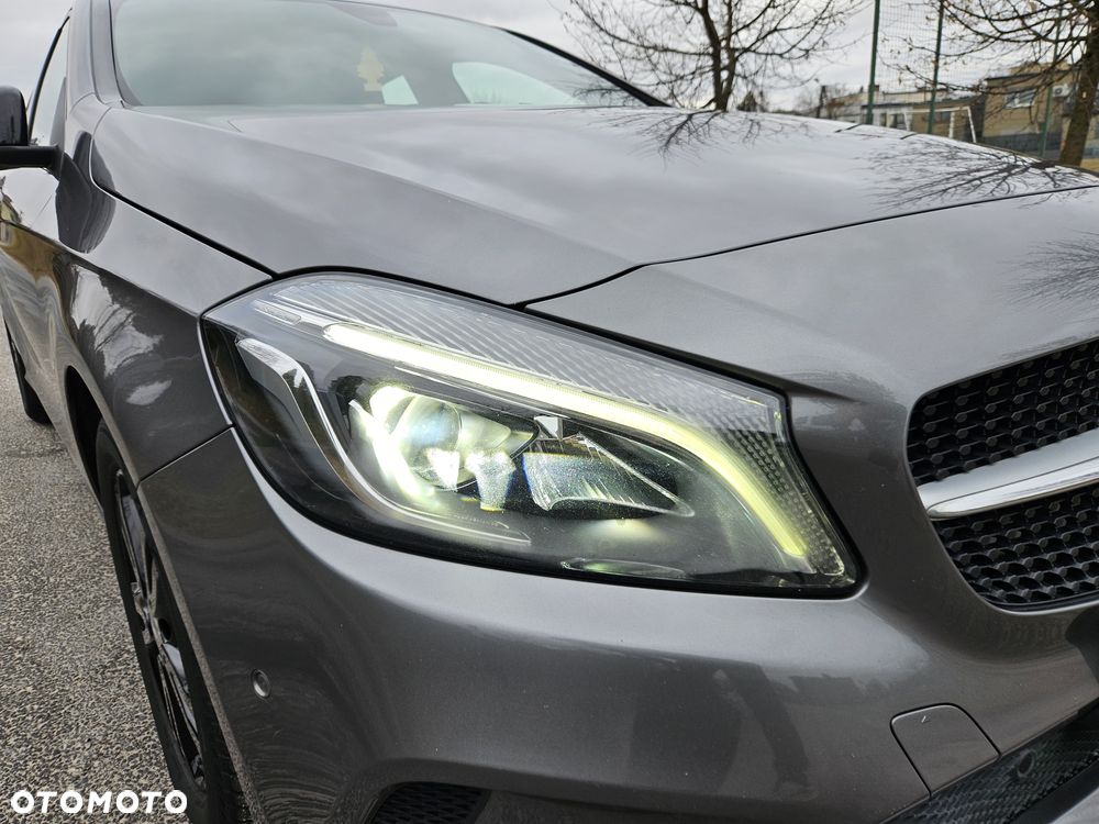 Mercedes-Benz Klasa A 180 7G-DCT StreetStyle - 10