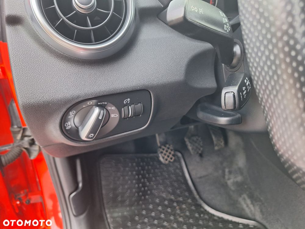 Audi A1 Sportback 2.0 TDI S line edition m S line Sportpaket - 24