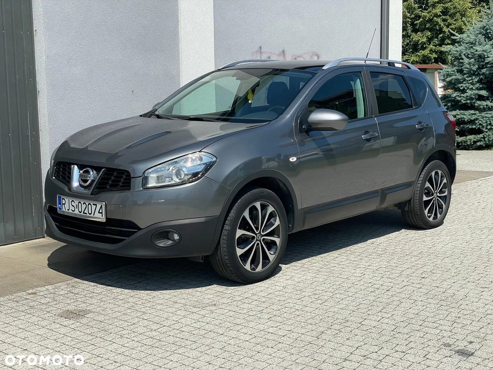 Nissan Qashqai - 1