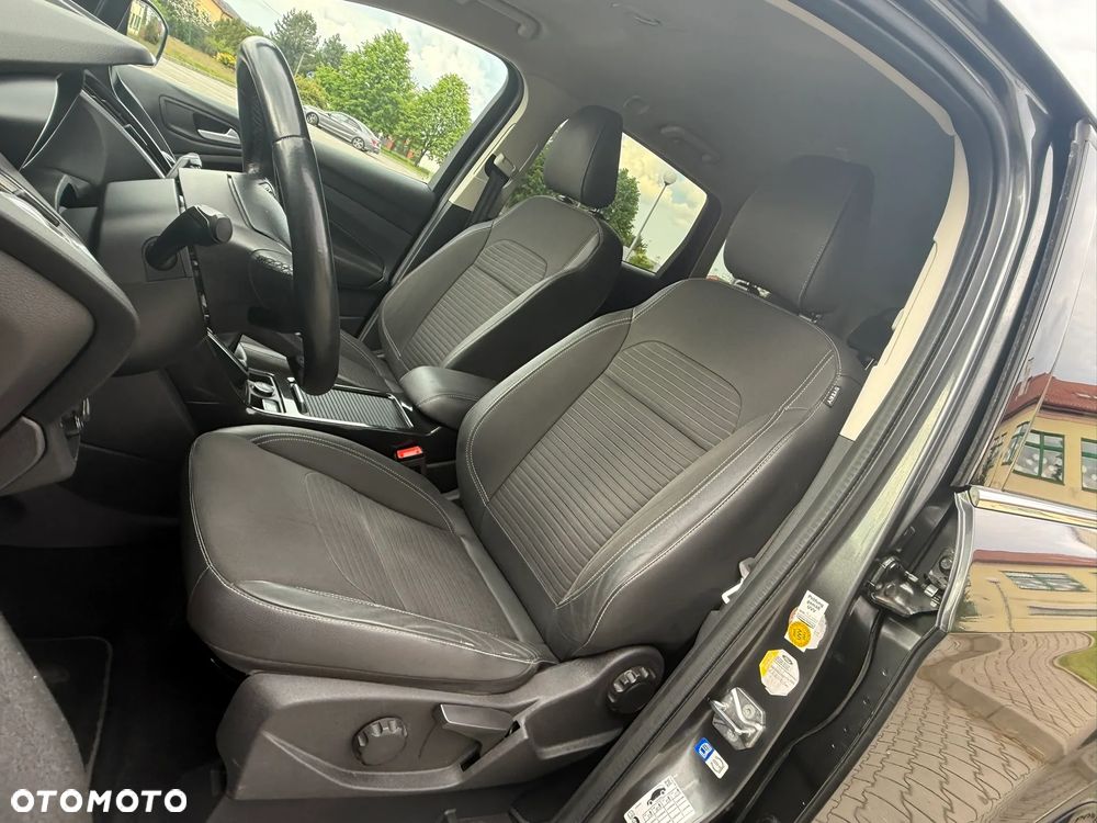 Ford Kuga 2.0 TDCi 4x4 Titanium - 25