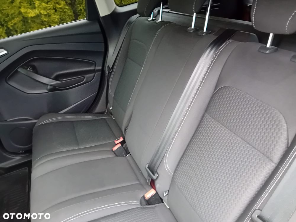 Ford Kuga 2.0 TDCi 4x4 Titanium - 37