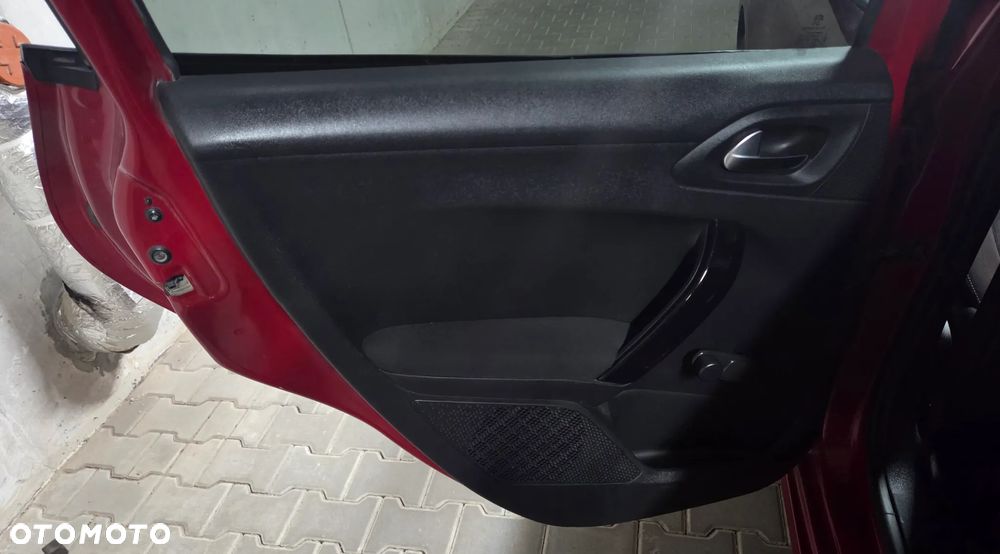 Peugeot 208 1.2 PureTech Active - 8