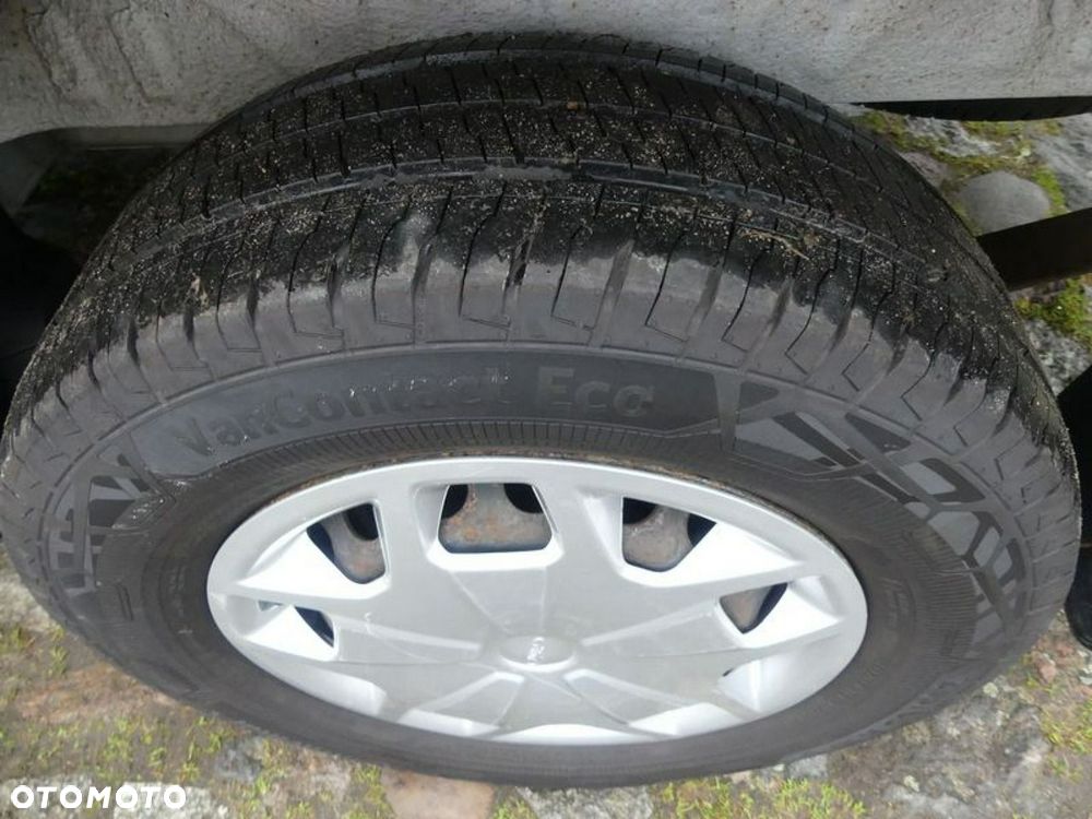 Ford Transit - 13