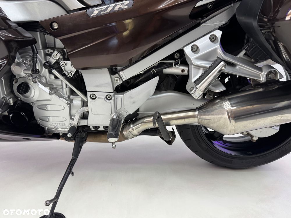 Yamaha FJR - 33