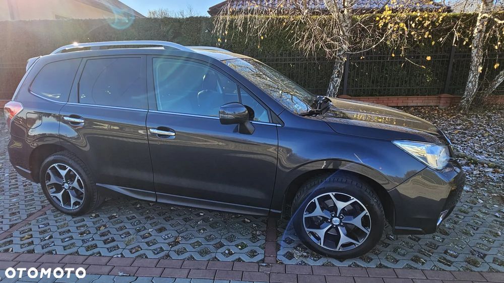 Subaru Forester 2.0XT Platinum Lineartronic - 4