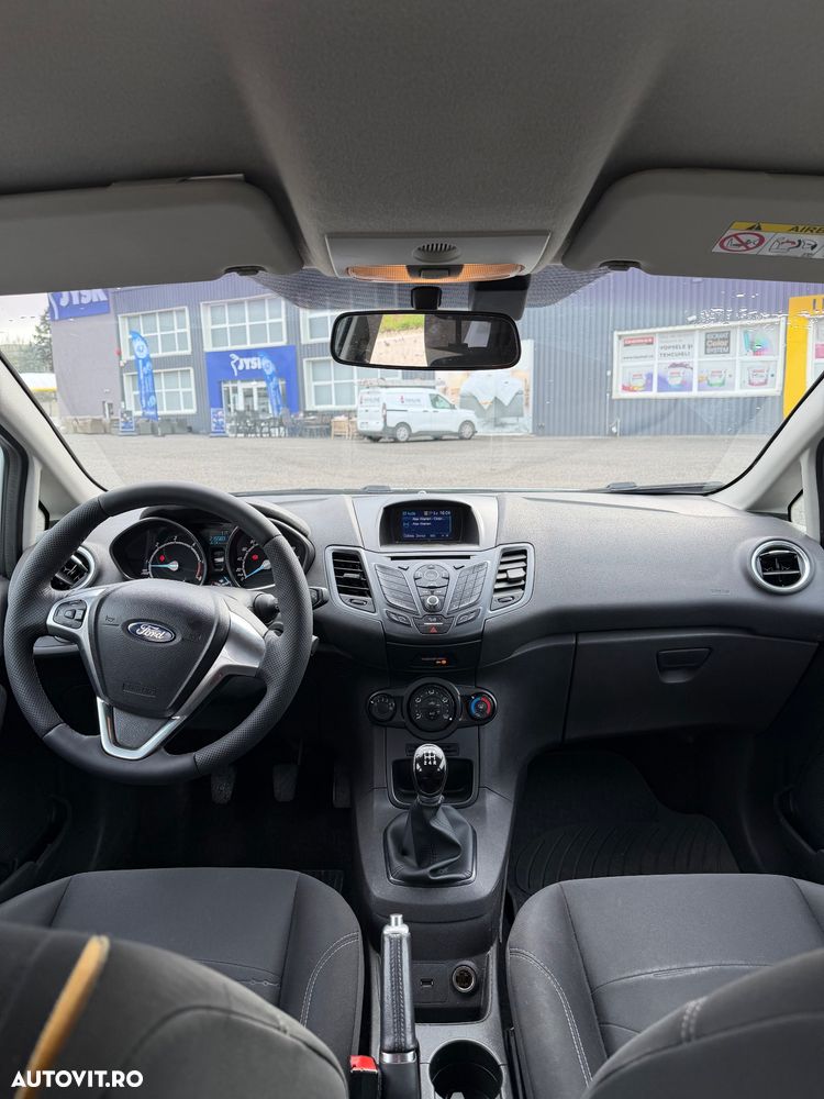 Ford Fiesta 1.5 TDCi DPF Trend - 6