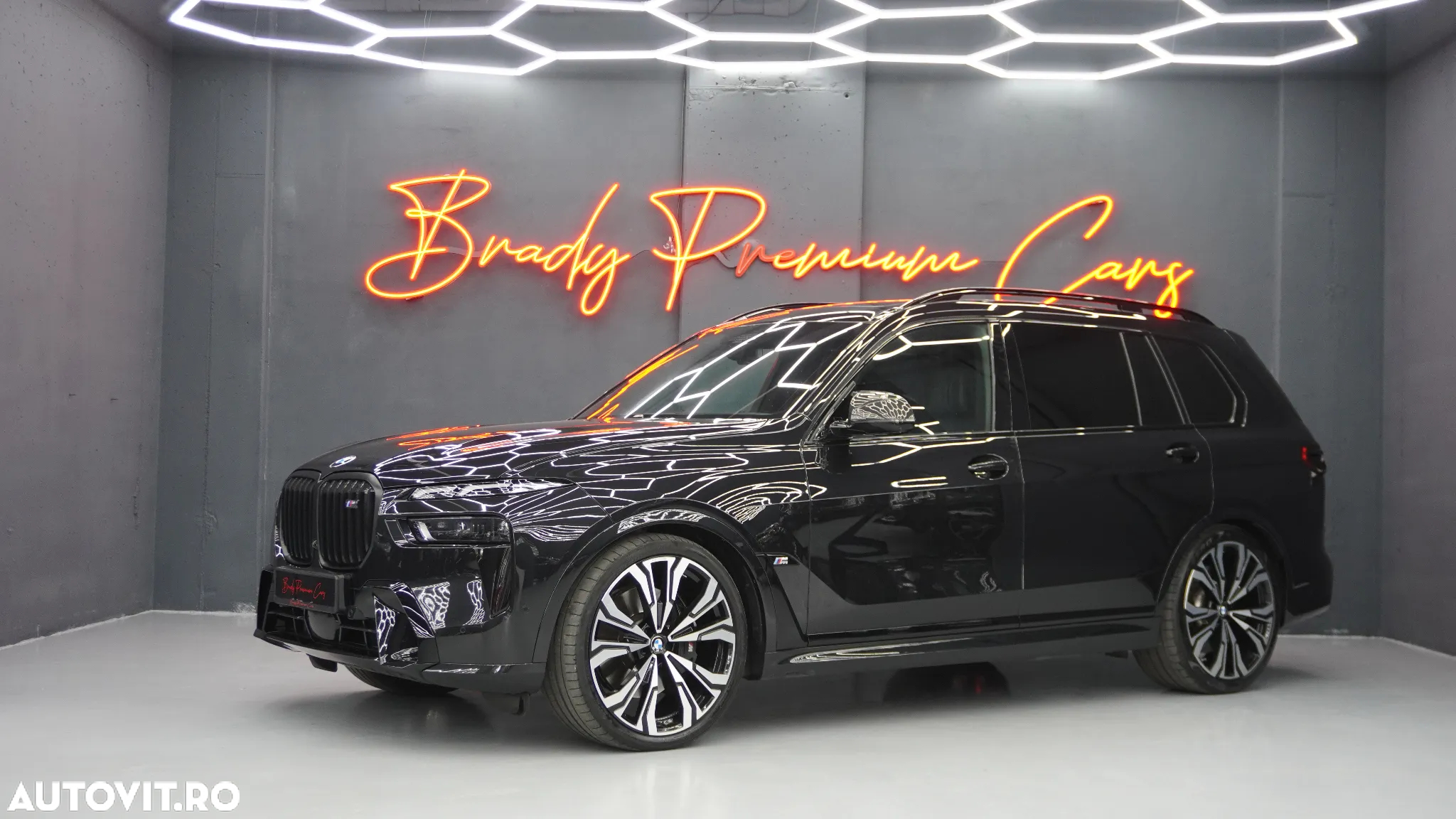 BMW X7 M60i xDrive AT MHEV - 13