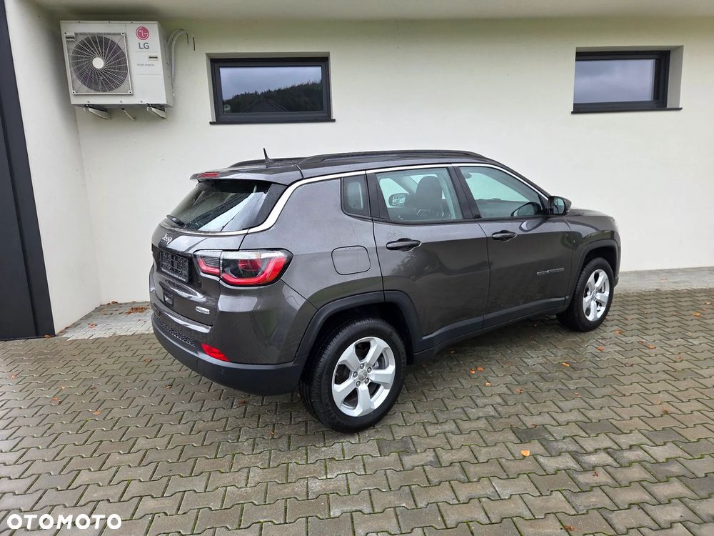Jeep Compass - 16