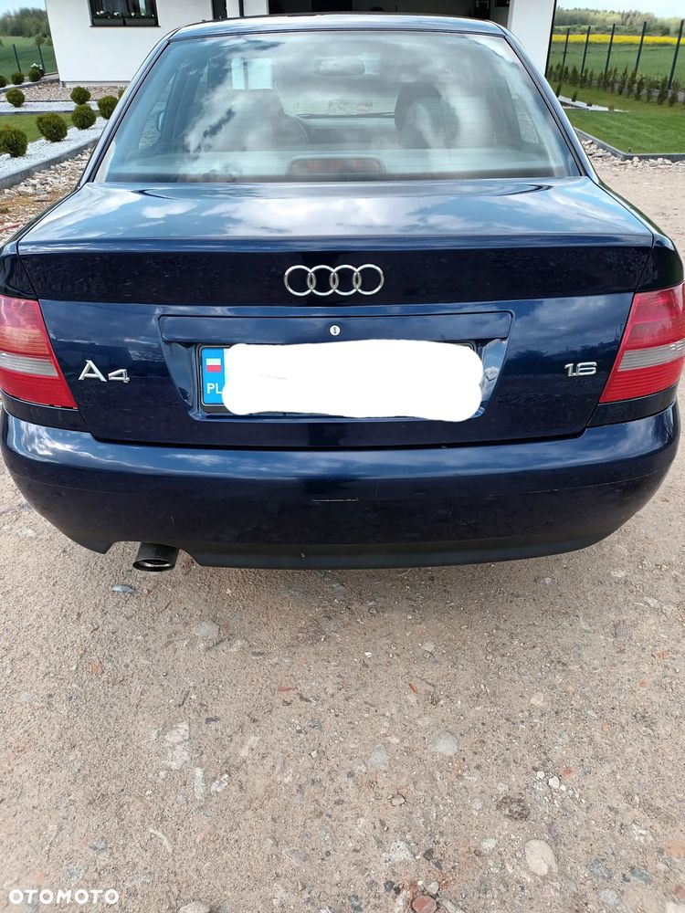 Audi A4 Limousine - 12