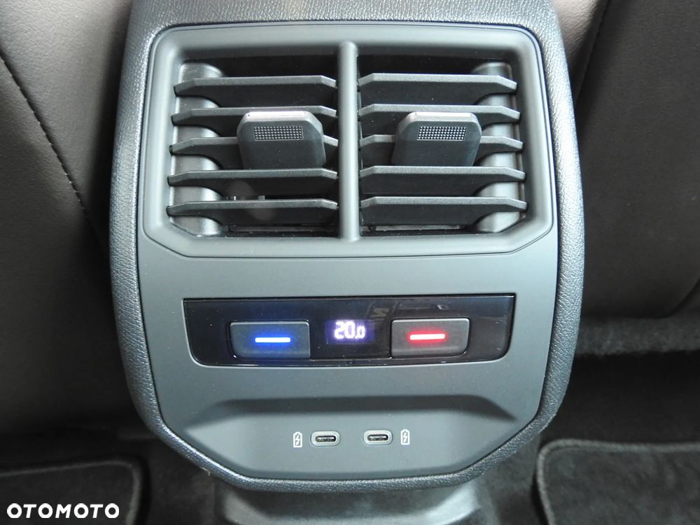 Seat Leon 1.5 eTSI ACT OPF DSG Xcellence - 35