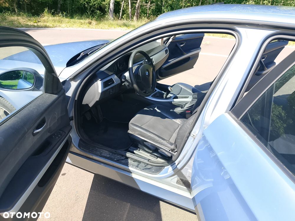 BMW Seria 3 - 15