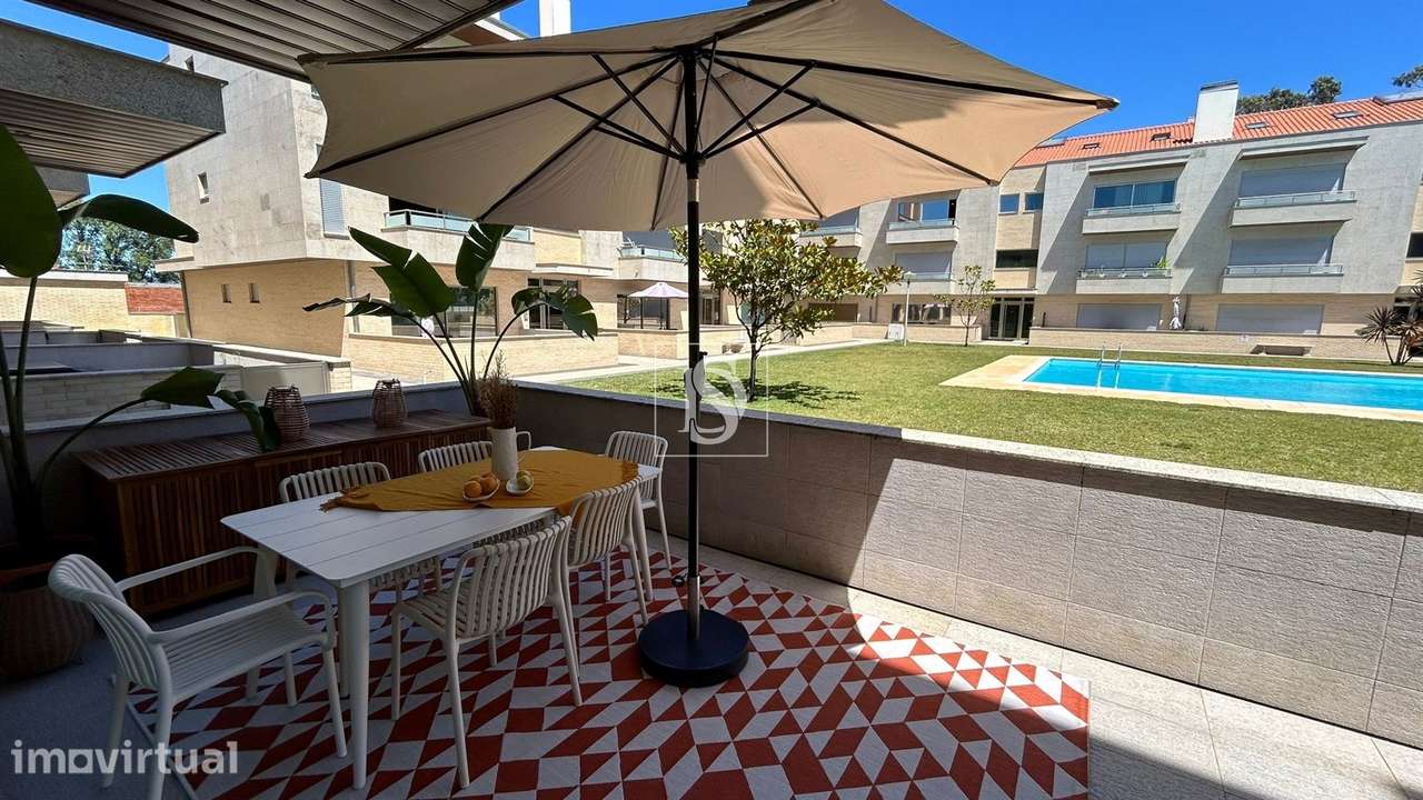 T2 em Cond. Fechado c/ Piscina, Renovado e Mobilado - Grande imagem: 4/12