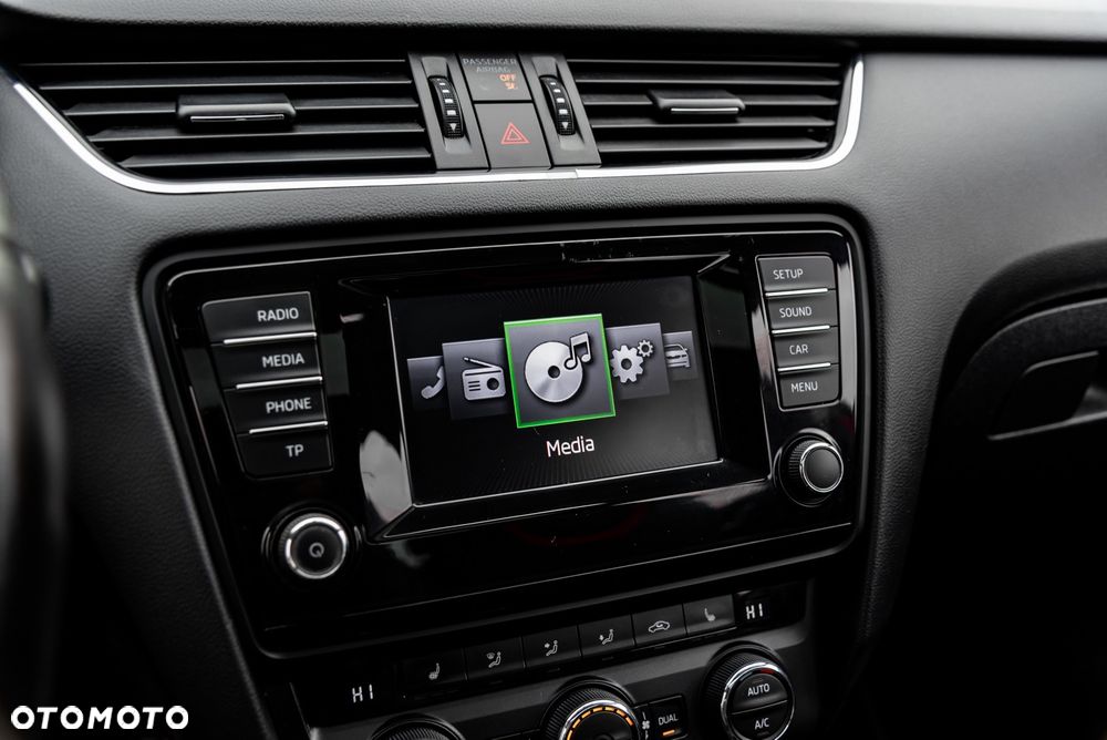 Skoda Octavia 2.0 TSI RS - 34