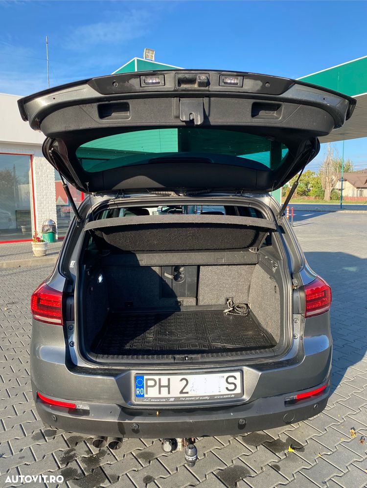 Volkswagen Tiguan - 11