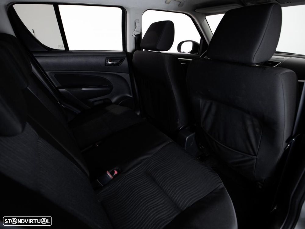 Suzuki Swift - 10