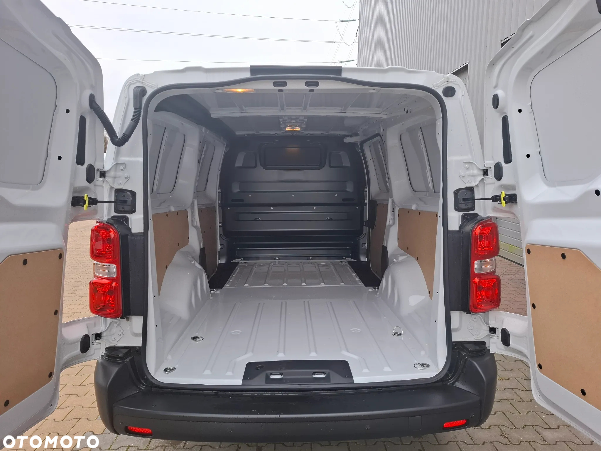 Toyota Proace - 10