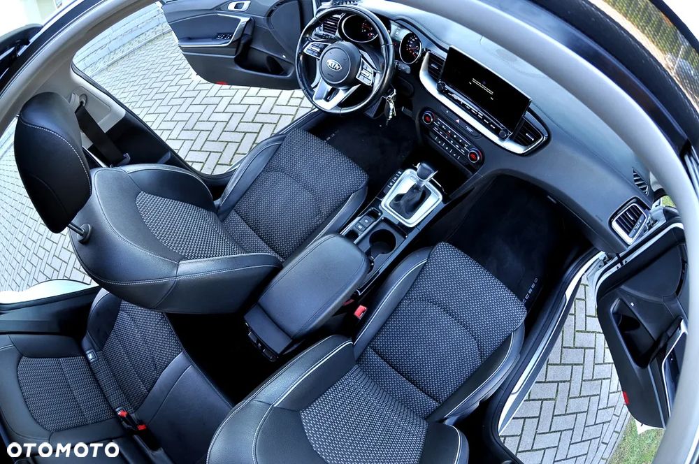 Kia XCeed 1.6 CRDi (48V Mild-Hybrid) DCT7 PLATINUM - 22