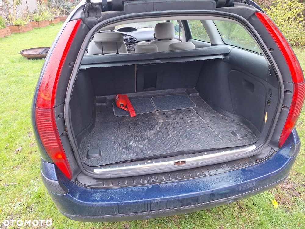 Citroën C5 II Break 1.6 HDi Impress - 16