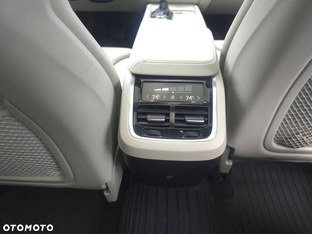 Volvo XC 60 T5 AWD Inscription - 24