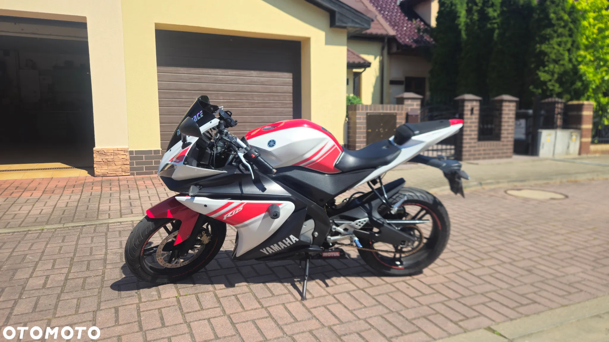 Yamaha YZF - 9