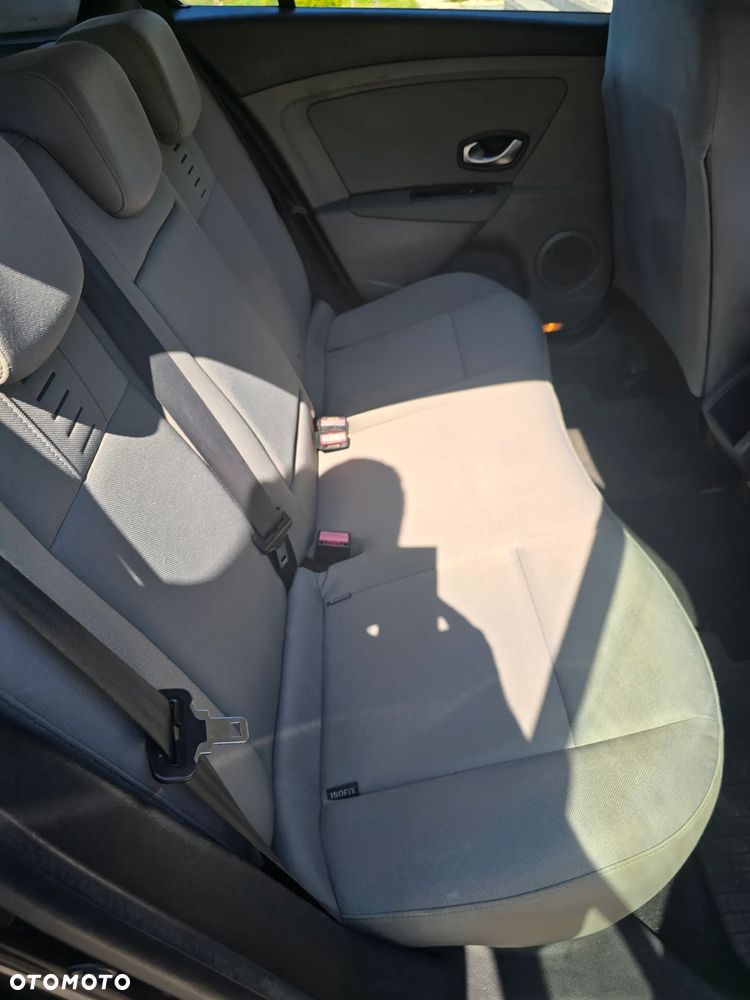 Renault Megane 1.5 dCi Authentique - 8