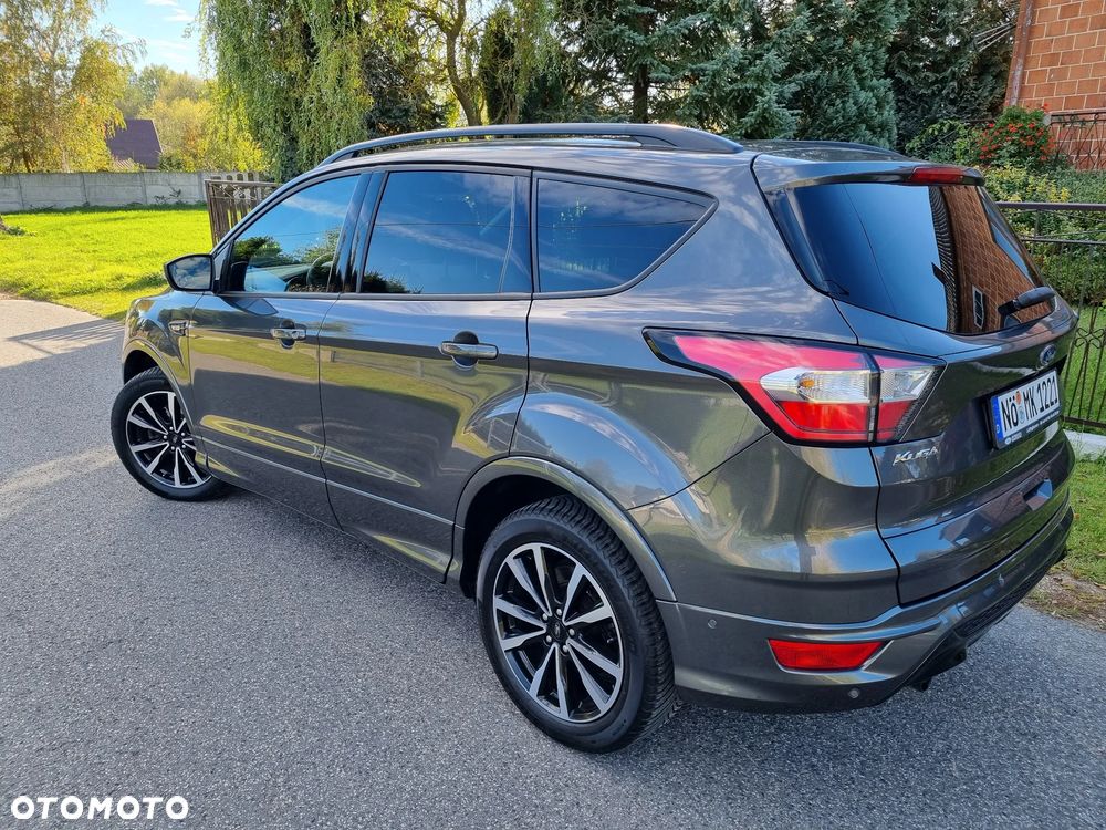 Ford Kuga 2.0 TDCi 2x4 ST-Line - 27
