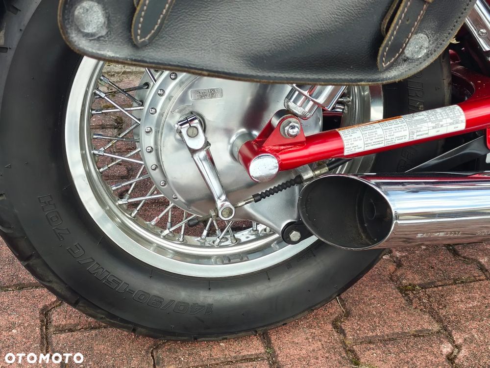 Suzuki Intruder - 13