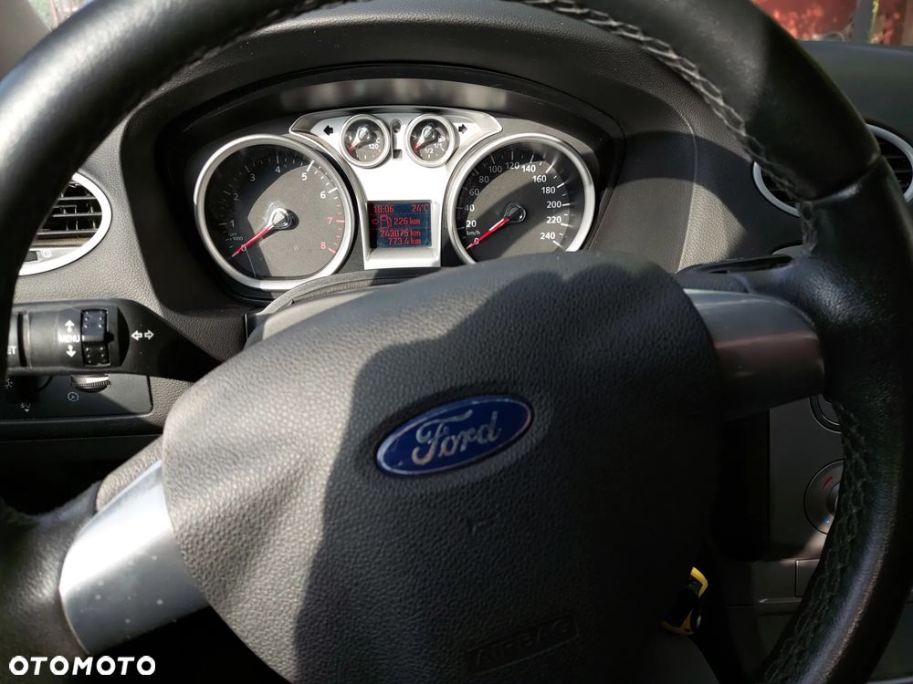 Ford Focus 1.6 Ti-VCT Trend + - 2