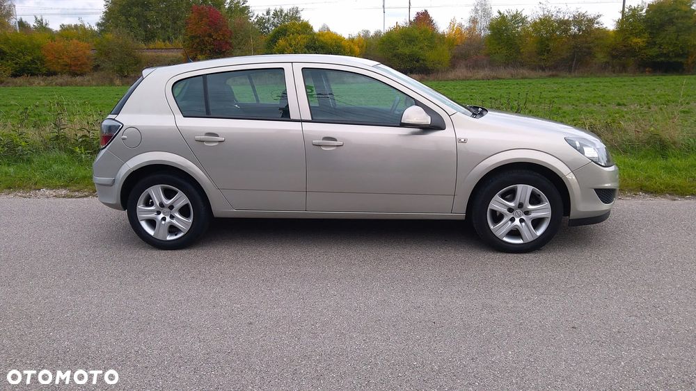 Opel Astra 1.4 Enjoy - 2